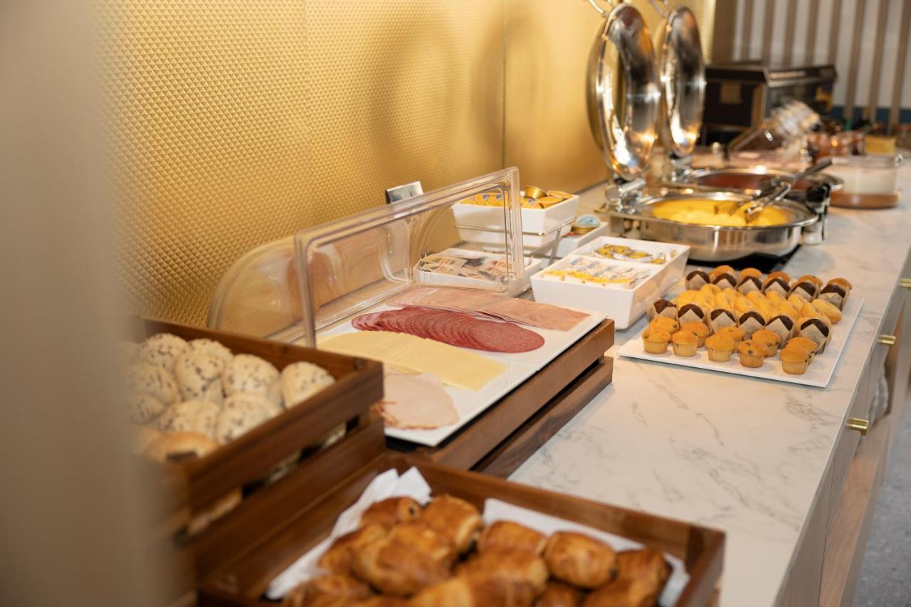 B&B Hotel Hasselt Ngoại thất bức ảnh