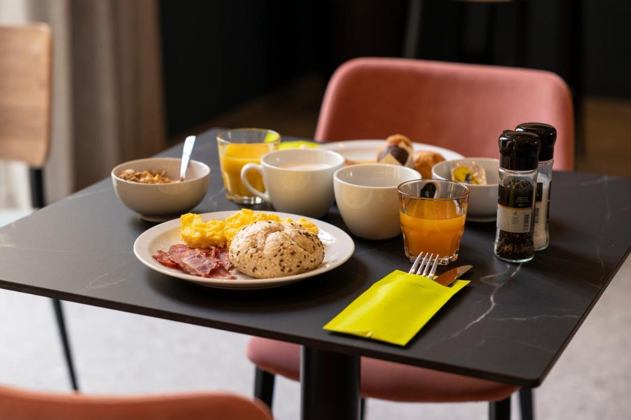 B&B Hotel Hasselt Ngoại thất bức ảnh